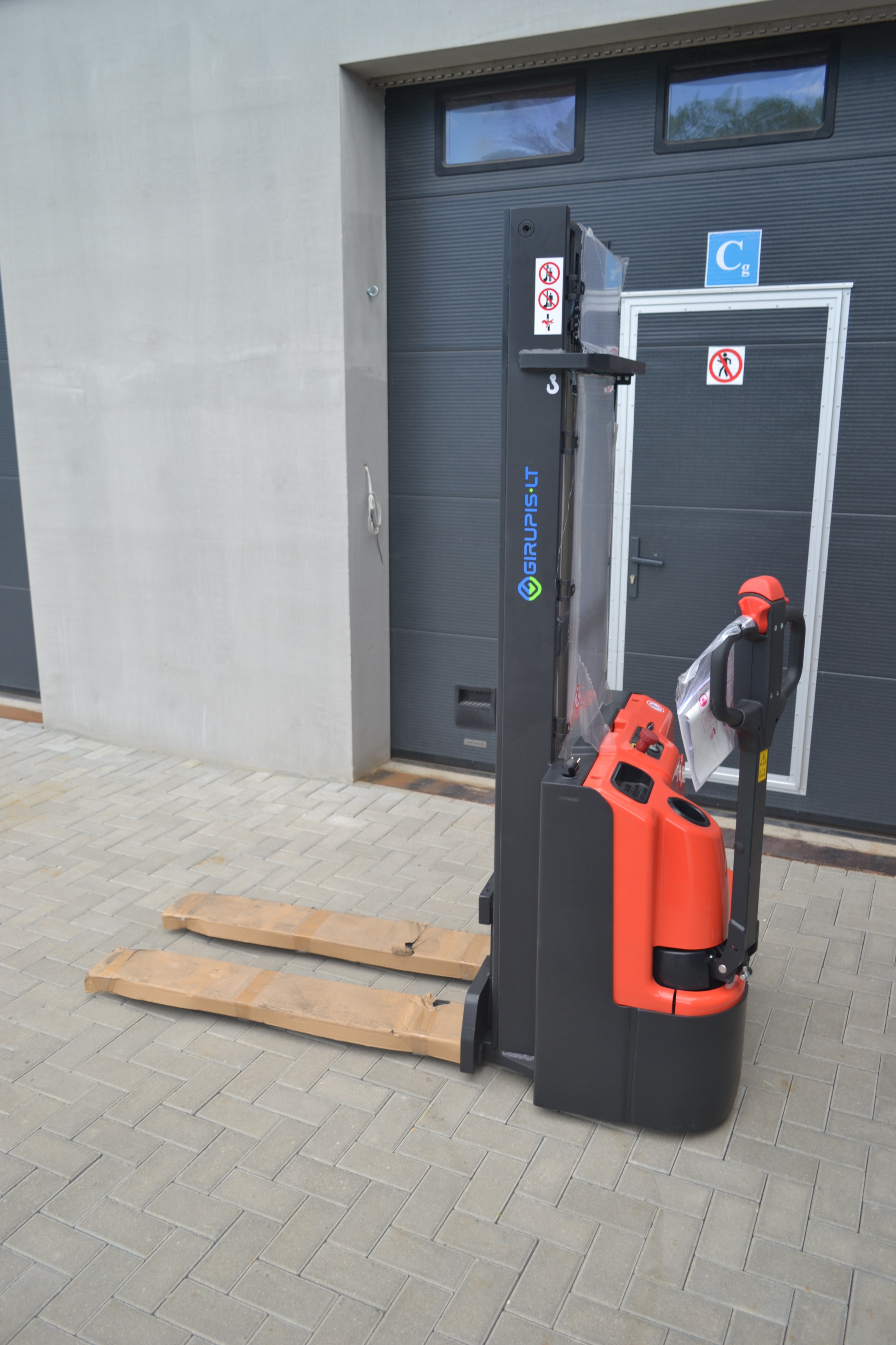 Elektrinis savaeigis keltuvas Noblelift ECL15B
